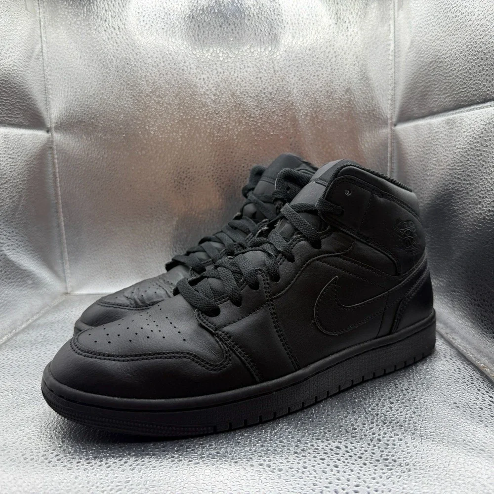 Size 10 Nike Air Jordan 1 Mid Triple Black Mens Athletic Shoes 554724-093
